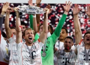 欧冠赛场光芒耀眼，精彩连连触动灵魂