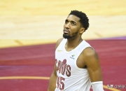 包含热火队大胜魔术队控制比赛节奏的词条