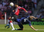 曼联客场击败法甲球队保持不败纪录