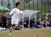 年轻球员崭露头角，与老将合力取胜的简单介绍